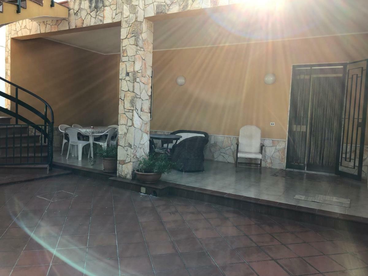 Villa Smeraldo Blu Торре-Лапилло Экстерьер фото